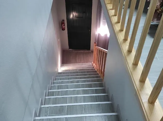 Casa Da Guida * أنغرا دو إِراويزو